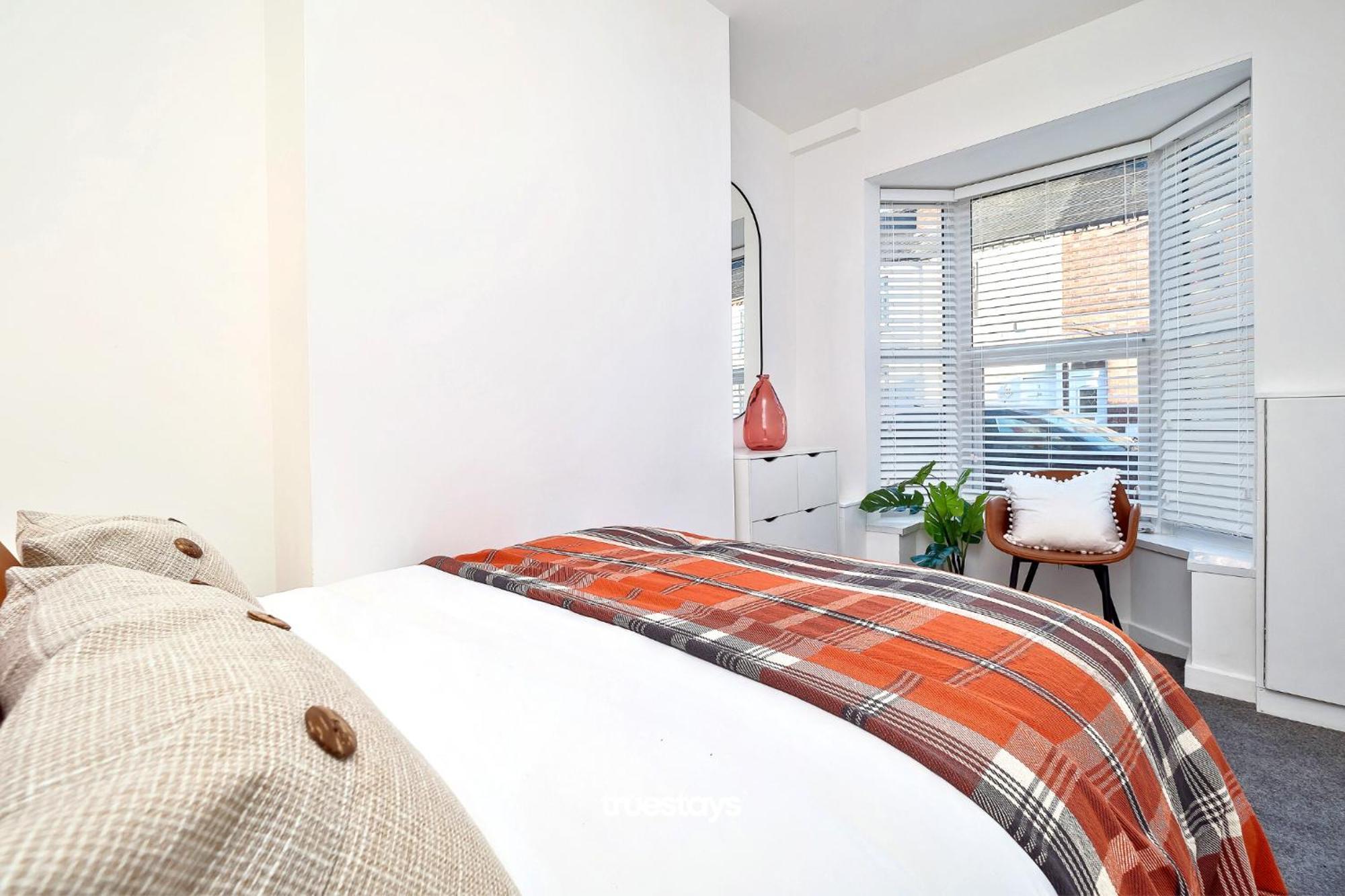 Nursery House By Truestays - 3 Bedroom House In Stoke-On-Trent Екстериор снимка