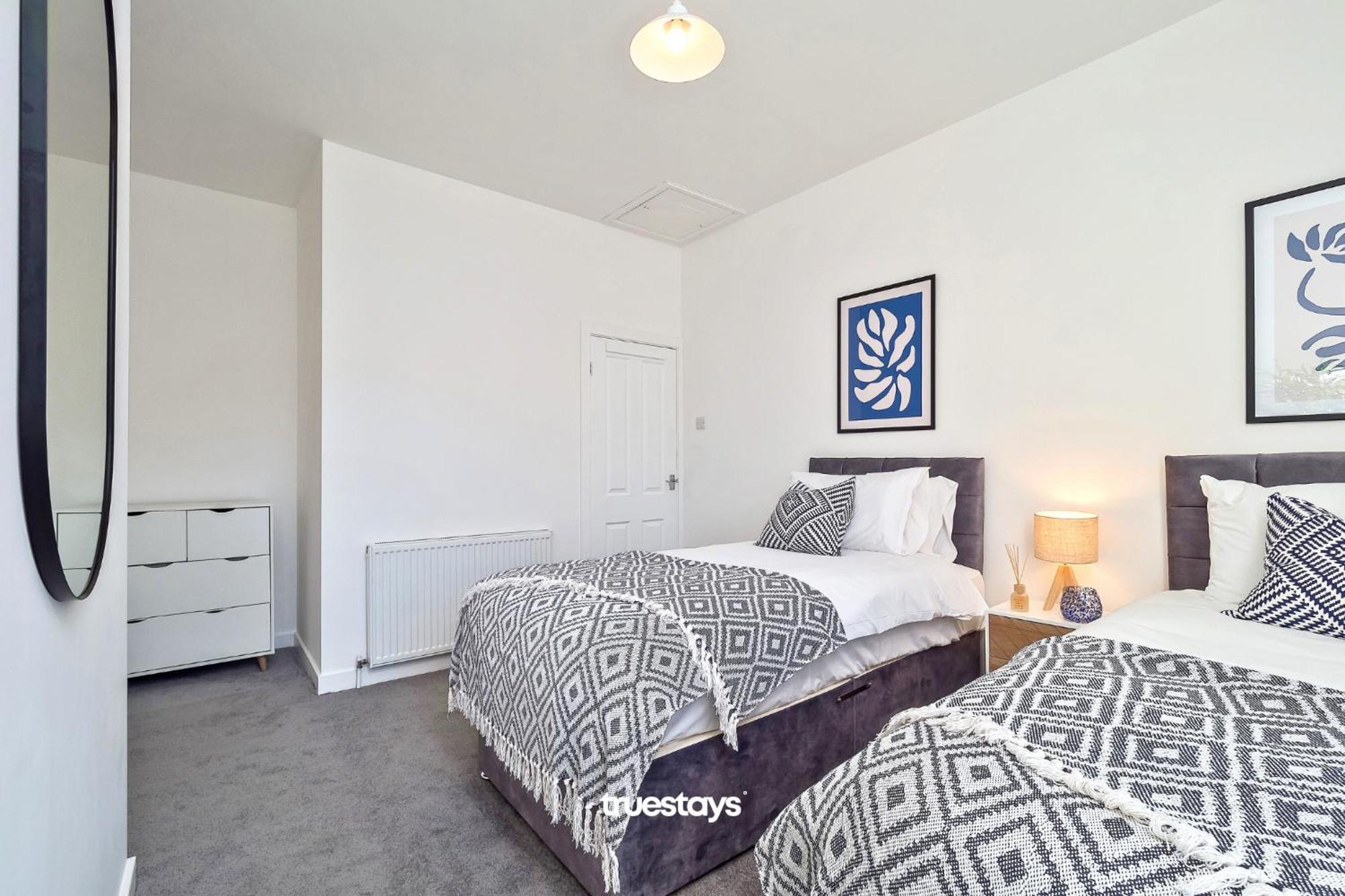 Nursery House By Truestays - 3 Bedroom House In Stoke-On-Trent Екстериор снимка