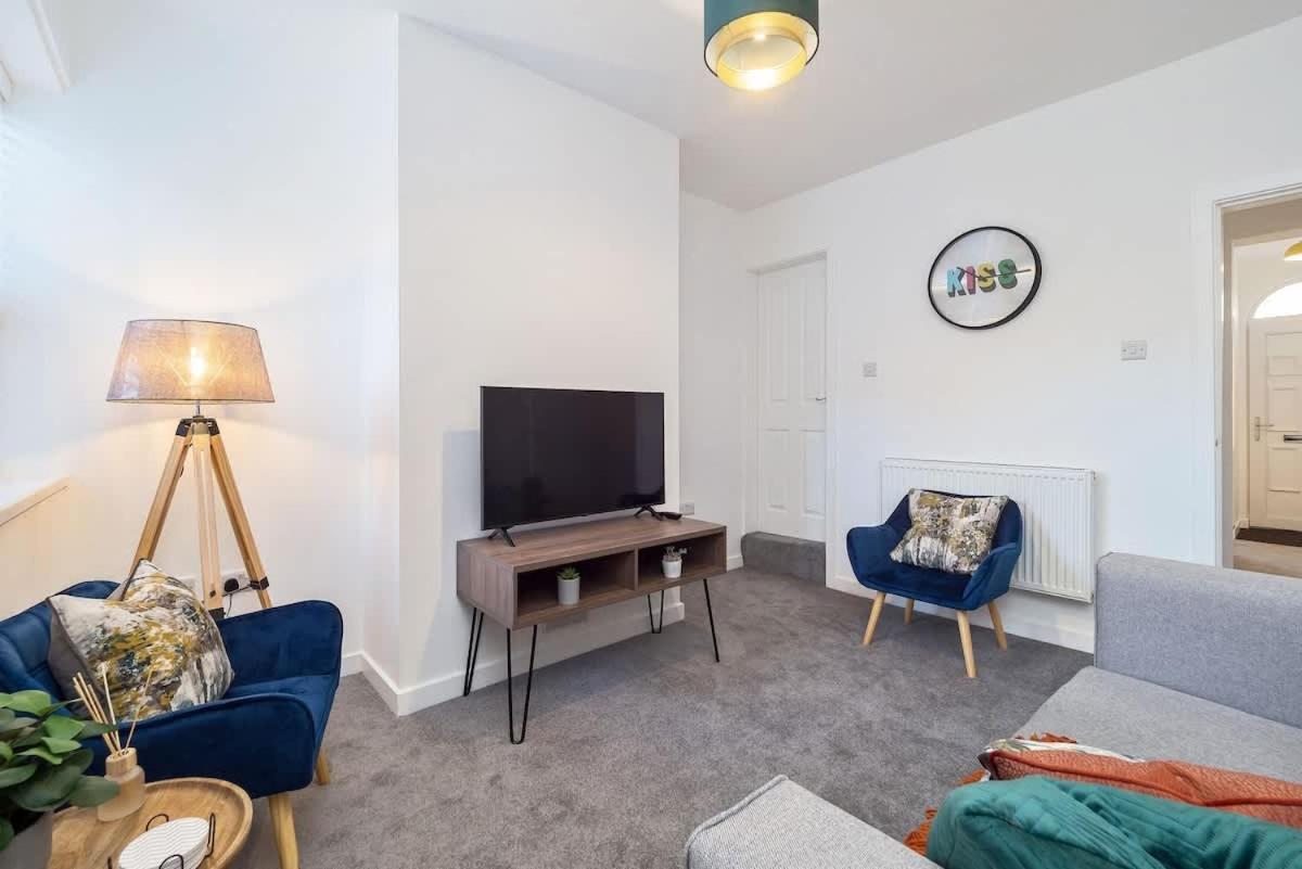 Nursery House By Truestays - 3 Bedroom House In Stoke-On-Trent Екстериор снимка
